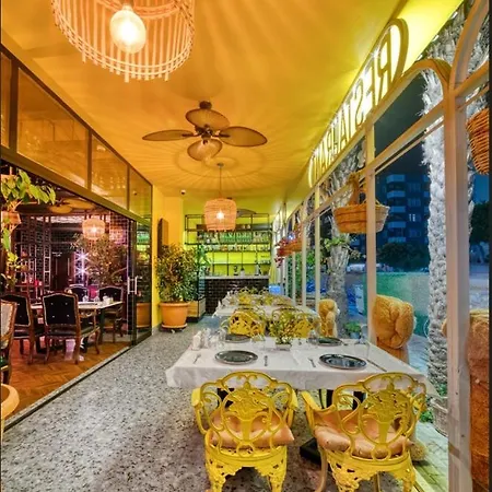 酒店 Anjeliq Downtown Boutique 3*