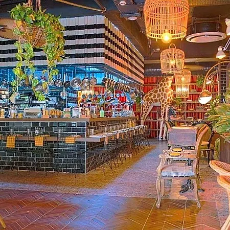 Anjeliq Downtown Boutique 3*
