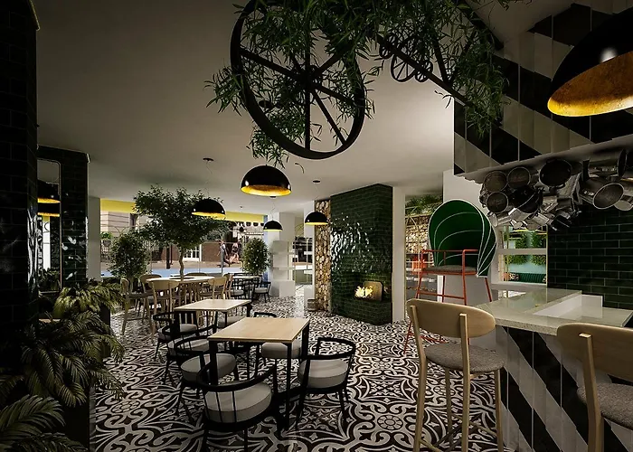 Anjeliq Downtown Boutique 阿拉尼亚