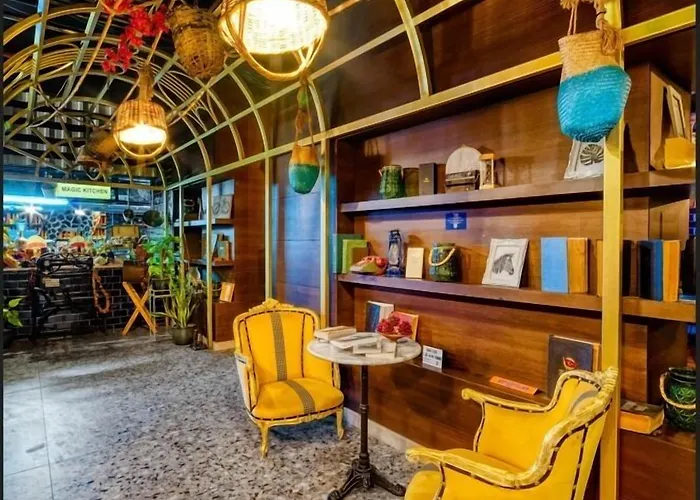 Anjeliq Downtown Boutique 3*